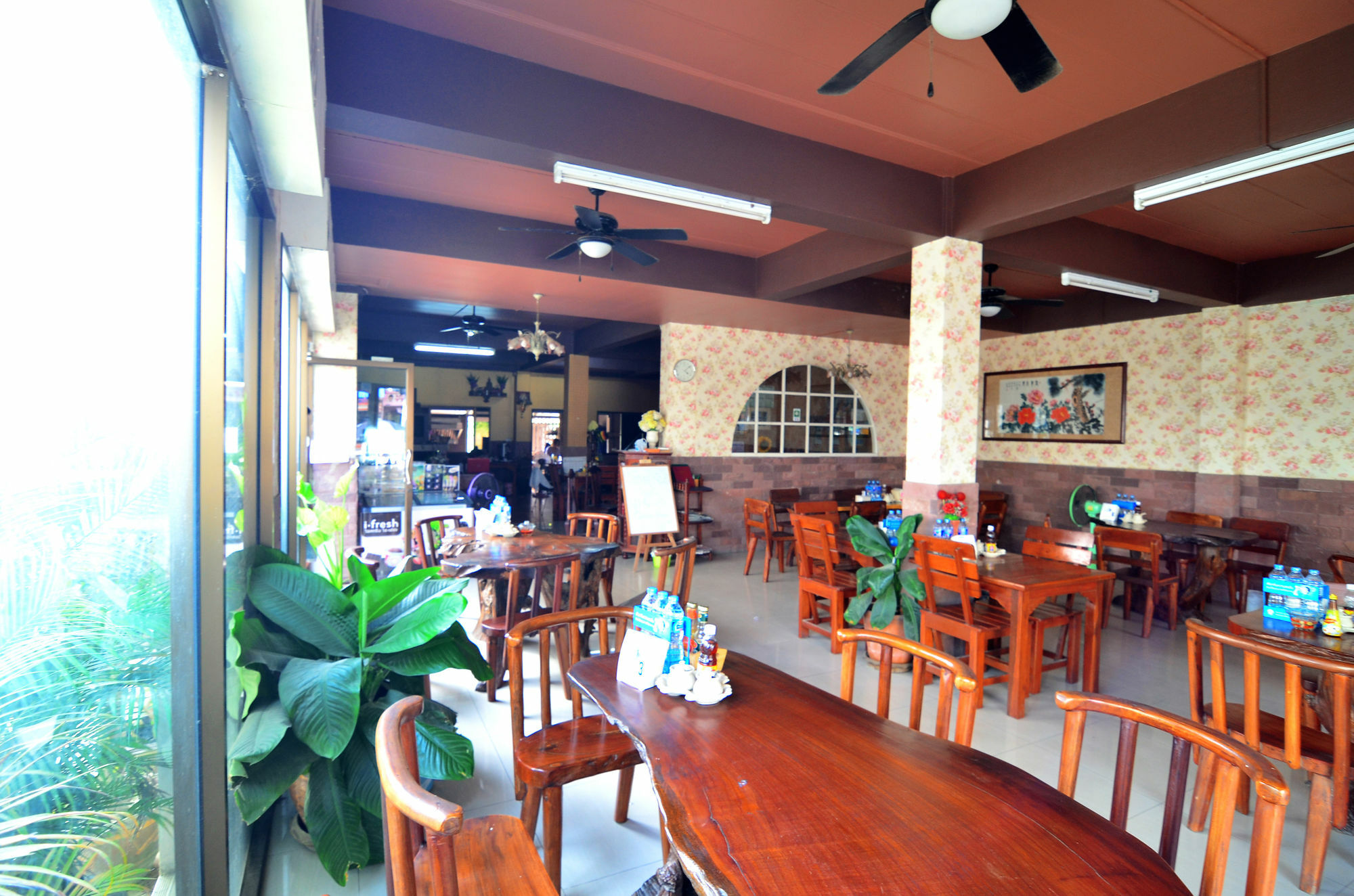 The Famous House - Jomtien Hotel Ngoại thất bức ảnh