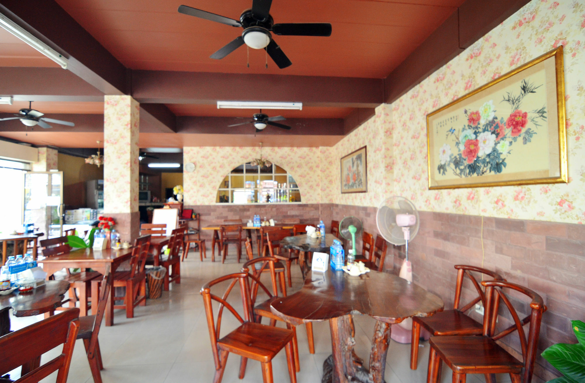 The Famous House - Jomtien Hotel Ngoại thất bức ảnh