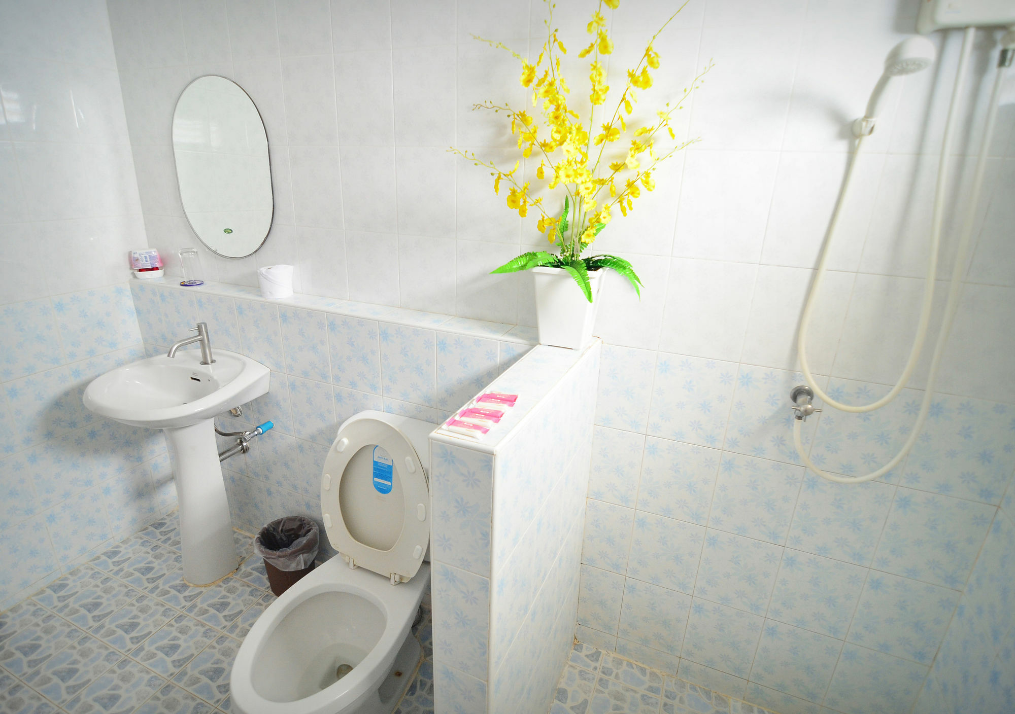 The Famous House - Jomtien Hotel Ngoại thất bức ảnh
